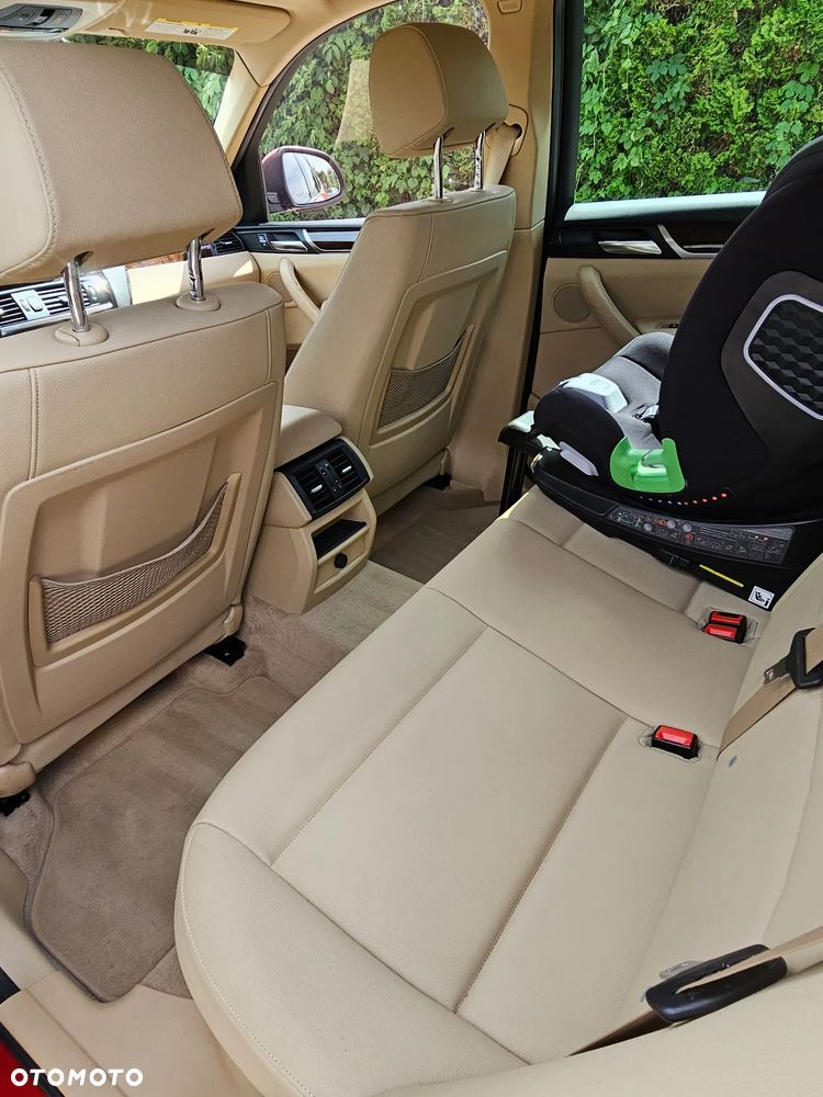 BMW X3 xDrive28i - 11