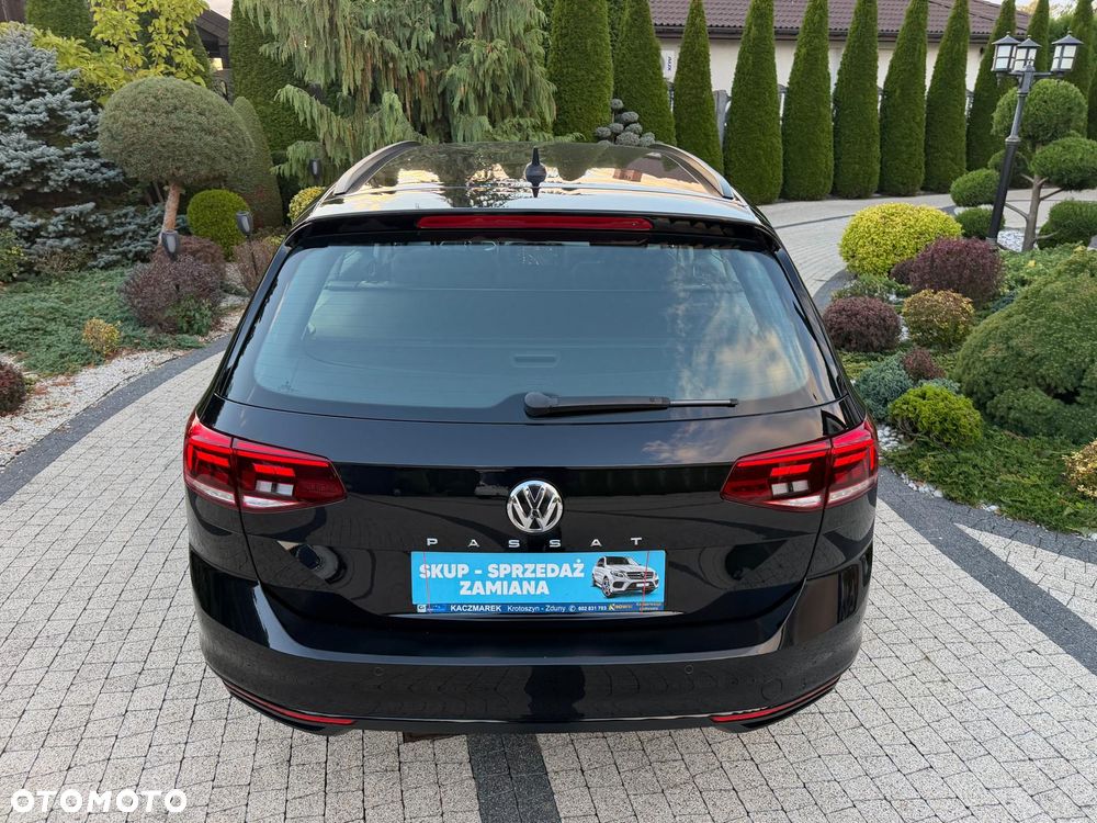 Volkswagen Passat 2.0 TDI SCR DSG Comfortline - 28