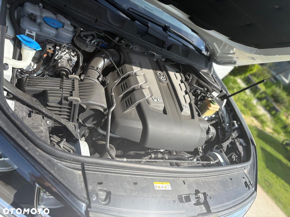 Volkswagen Touareg 3.0 V6 TDI SCR Blue Motion DPF Automatik Executive Edition - 11