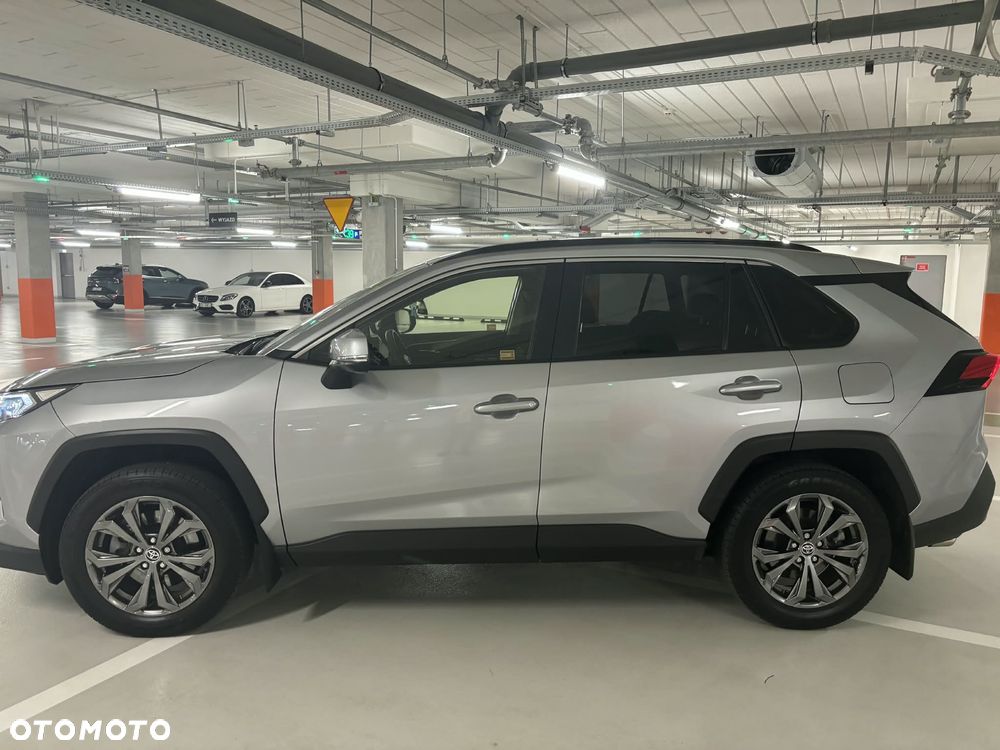 Toyota RAV4 - 11