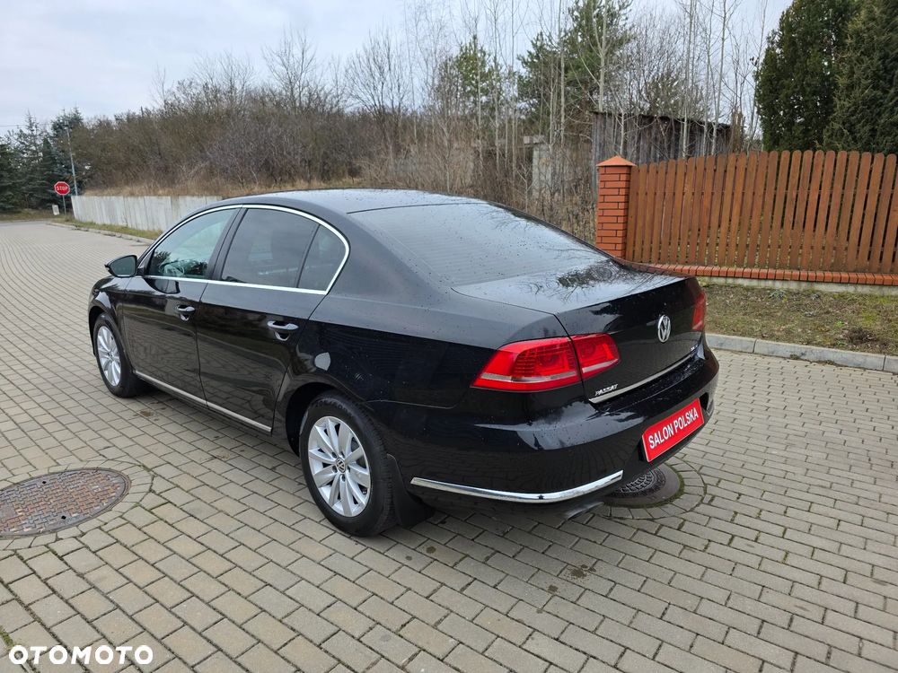 Volkswagen Passat 2.0 TDI Comfortline - 14