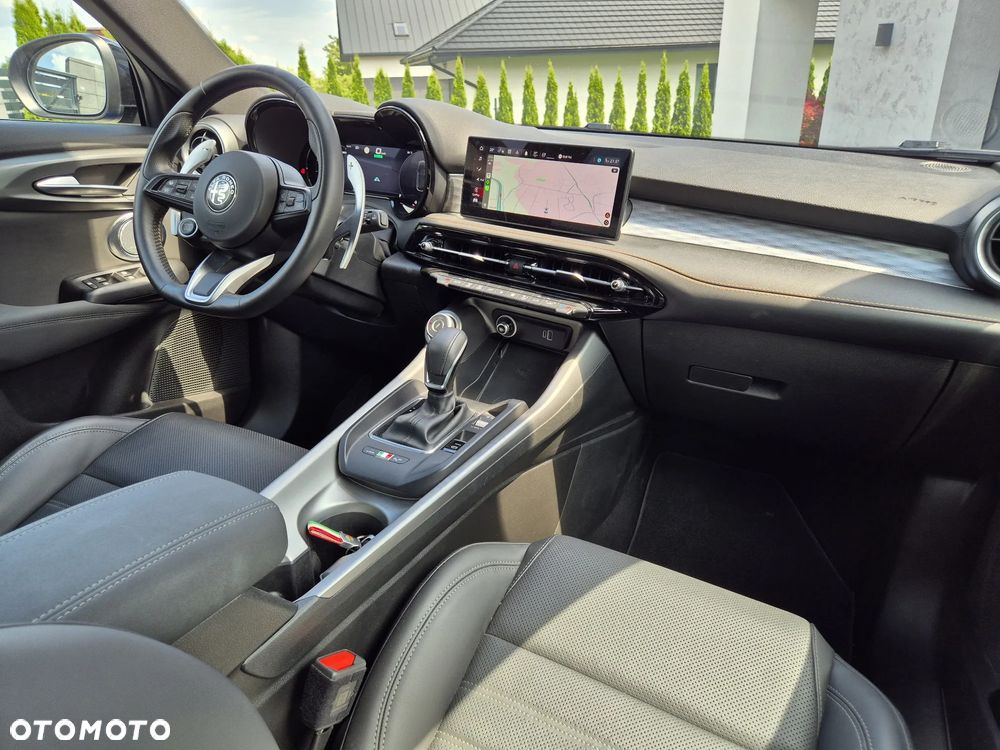 Alfa Romeo Tonale 1.3 VGT Plug-In-Hybrid Q4 Edizione Speciale - 19