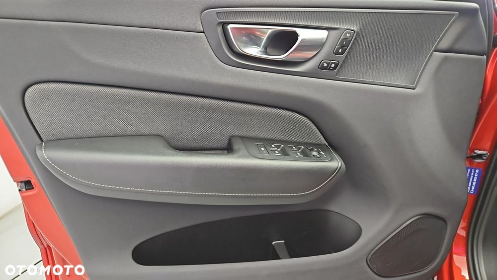 Volvo XC 60 B4 B R-Design - 10