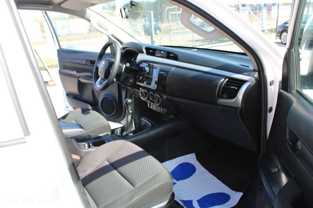 Toyota Hilux - 27
