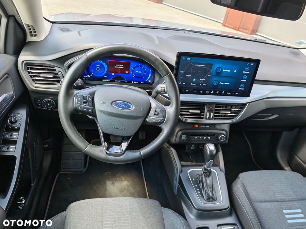 Ford Focus 1.0 EcoBoost Hybrid ACTIVE - 36