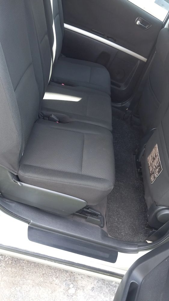 Toyota Corolla Verso 1.8 Sol + 7os - 12