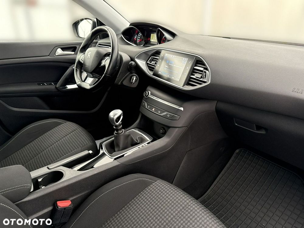 Peugeot 308 - 22