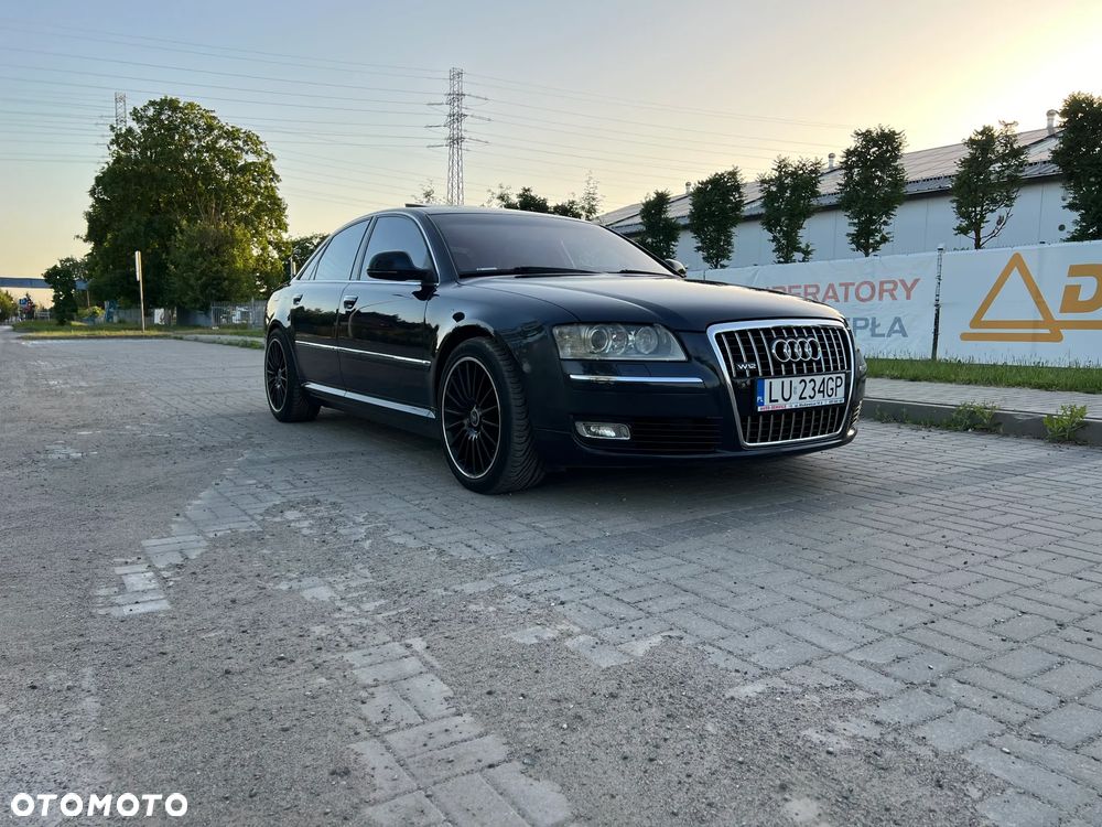 Audi A8 6.0 W12 Quattro - 4