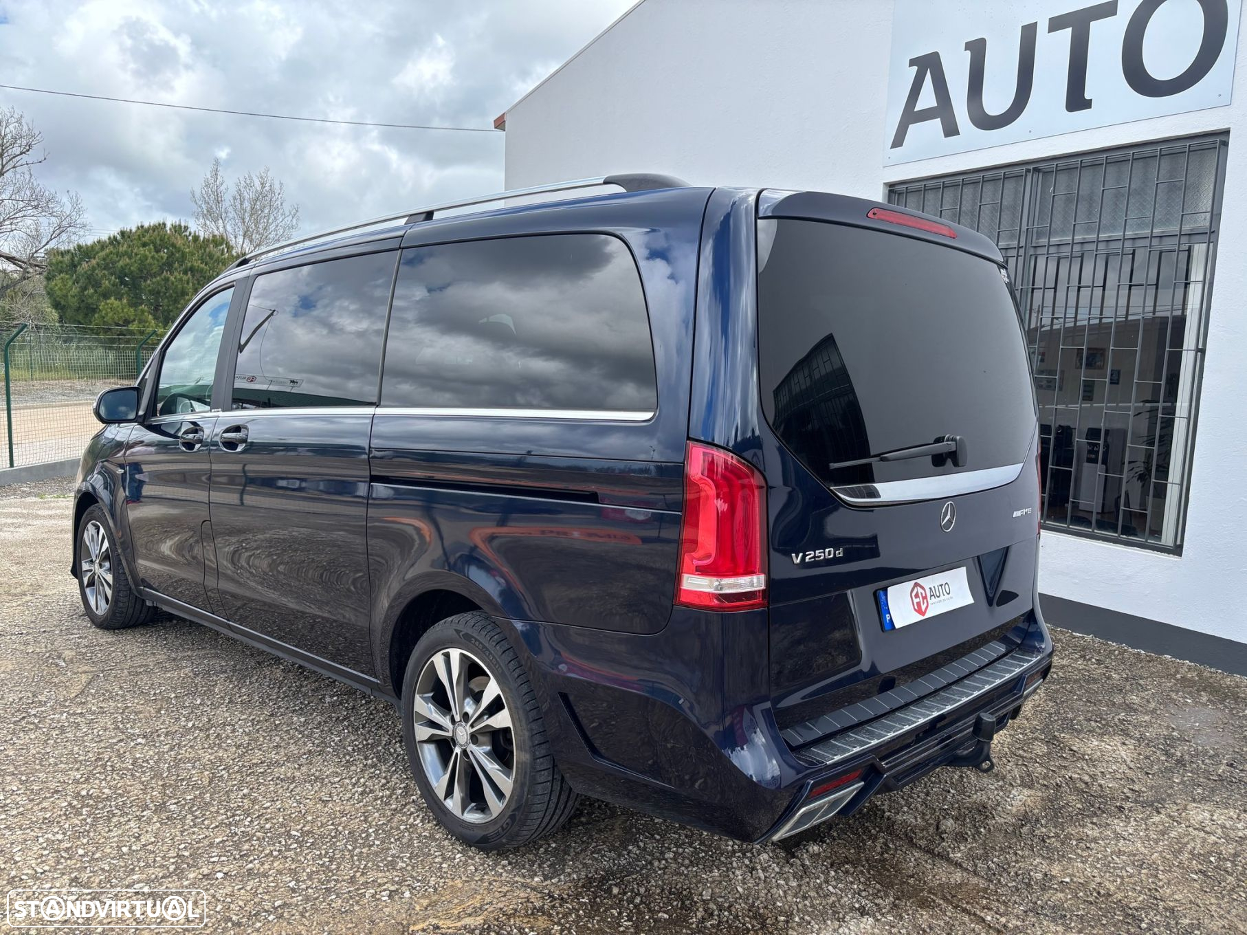 Mercedes-Benz V 250 BlueTEC Longo Avantgarde - 9