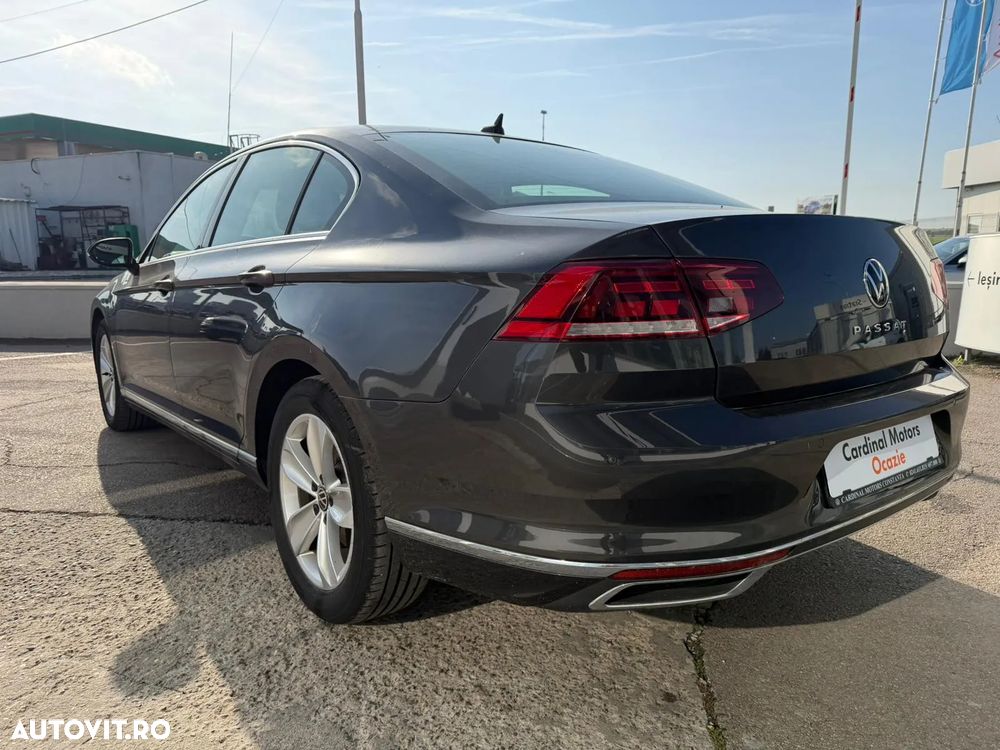 Volkswagen Passat 2.0 TDI DSG Highline - 5