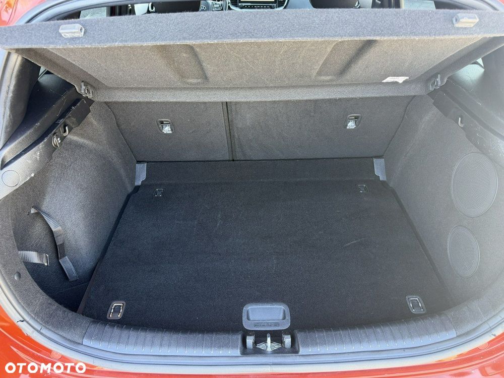 Kia Ceed 1.6 CRDi (48V Mild-Hybrid) DCT7 GT Line - 39