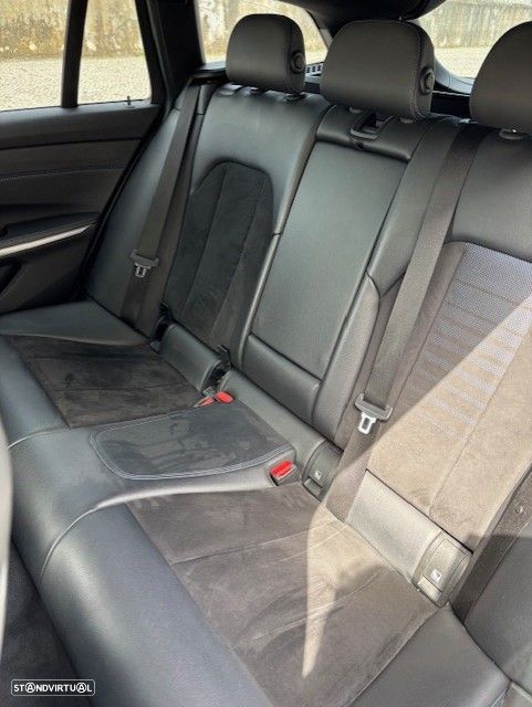 BMW 320 d Pack Desportivo M Auto - 19