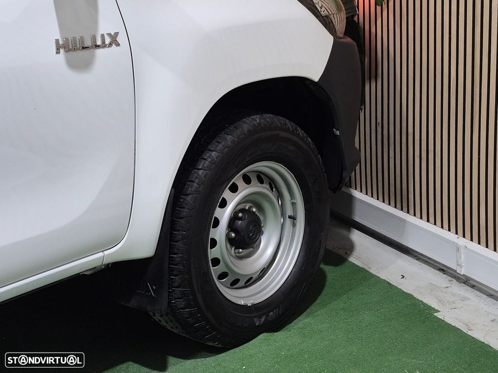 Toyota Hilux 2.4D-4D - 2018 - 137.000KM | GARANTIA | NACIONAL - 3 LUG - 12