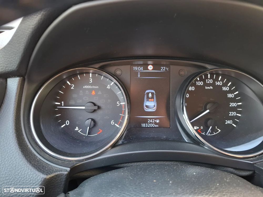 Nissan Qashqai 1.5 dCi N-Connecta - 8