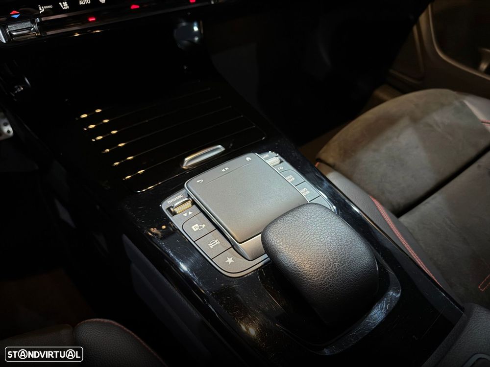 Mercedes-Benz CLA 250 e - 32