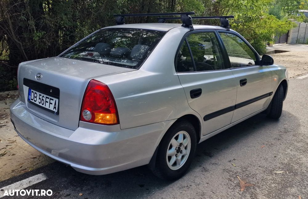 Hyundai Accent 1.3i - 2