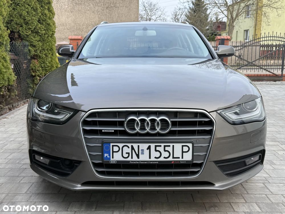 Audi A4 Avant 2.0 TDI DPF clean diesel quattro S tronic Ambition - 5