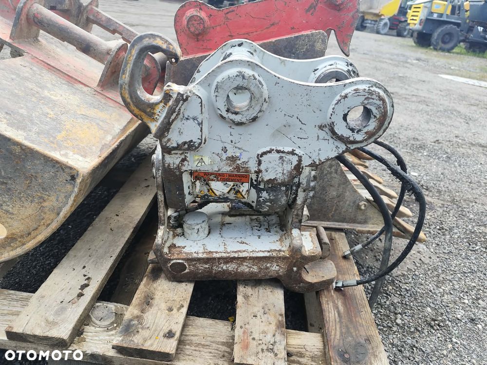 Obrotnica powertilt tilt szybkozłącze hydrauliczny Lehnhoff MS03 z hakiem ładunkowym - 16