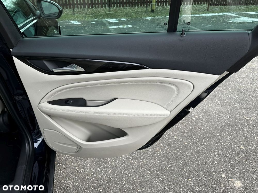 Opel Insignia 2.0 Ultimate - 22