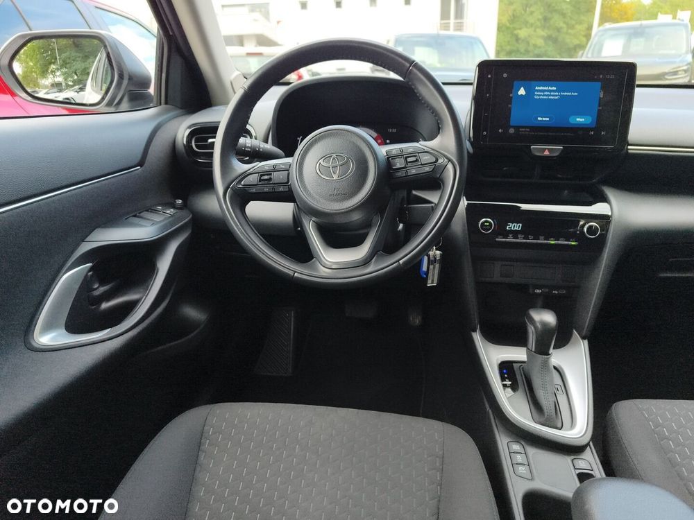 Toyota Yaris Cross - 13