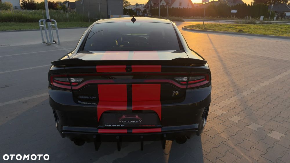 Dodge Charger 6.4 Scat Pack Widebody - 13