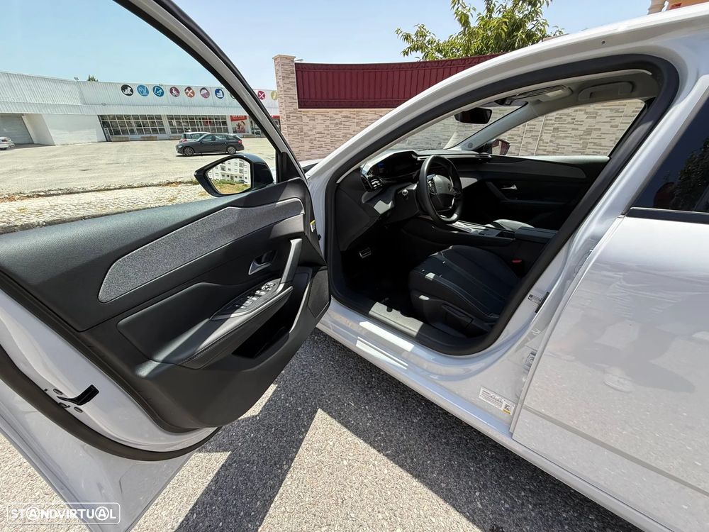 Peugeot e-308 54 kWh Allure - 21