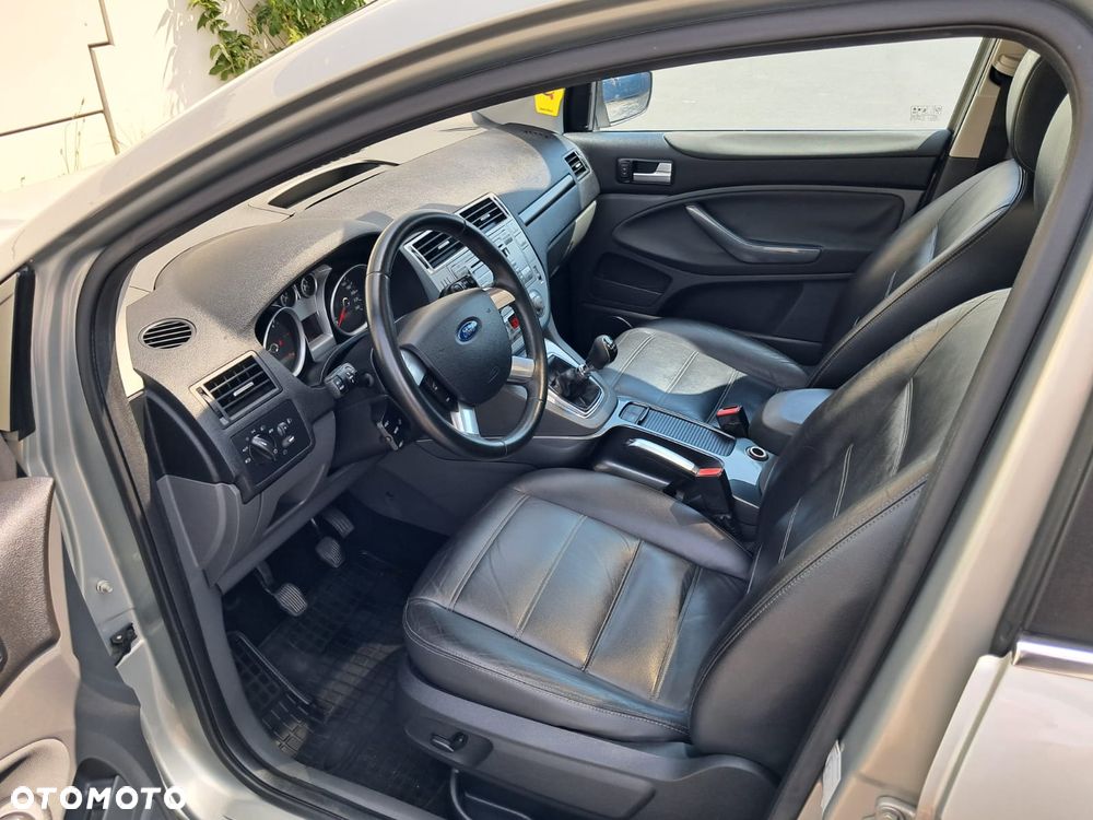 Ford Kuga 2.0 TDCi Titanium - 21