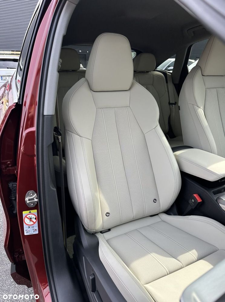 Audi Q5 Sportback - 24