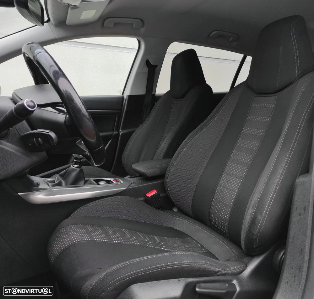 Peugeot 308 1.6 e-HDi Allure - 19