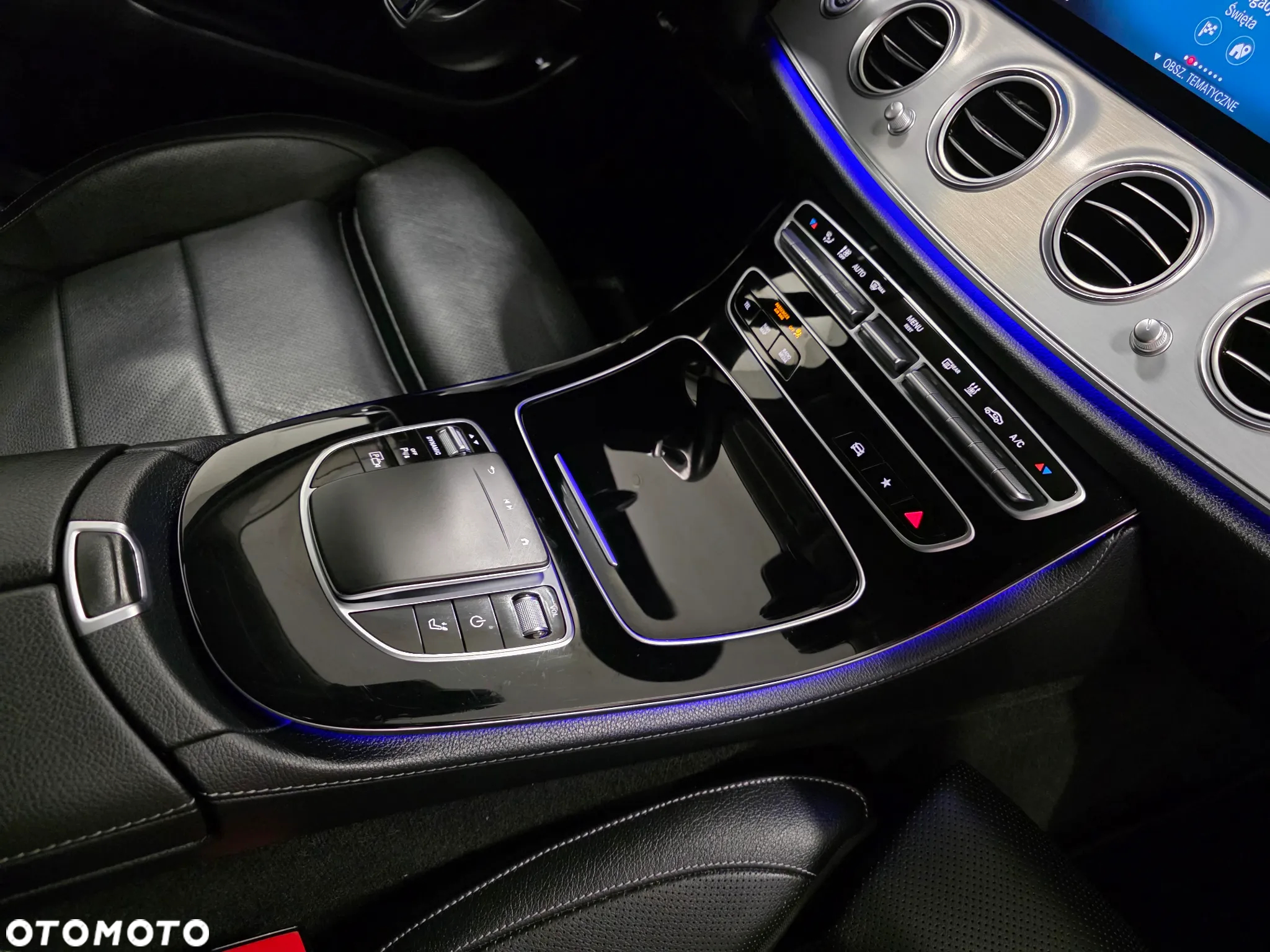 Mercedes-Benz Klasa E 220 d 4Matic 9G-TRONIC AMG Line - 22