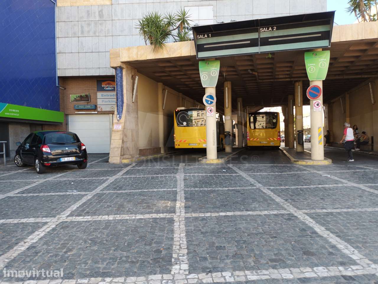 Prédio de habitação no centro de Vila Franca de Xira. - Grande imagem: 5/20