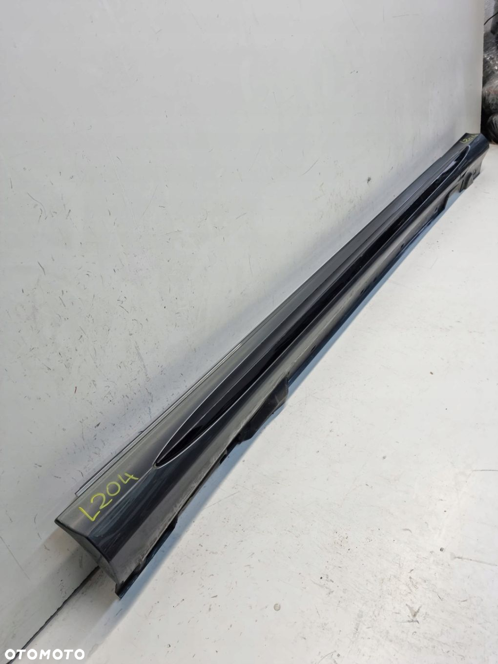 Mercedes E 212 AMG 6.3 63 LIFT Próg Listwa progowa PRAWA - 2