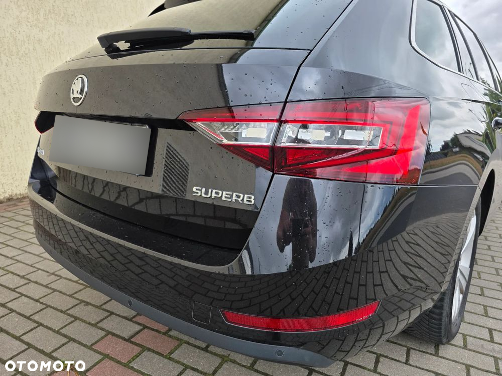 Skoda Superb 2.0 TDI Active DSG - 8