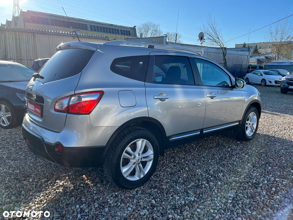 Nissan Qashqai+2 - 4
