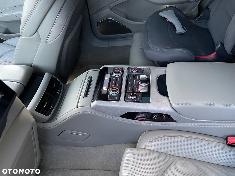 Audi A8 4.0 TFSI cylinder on demand quattro tiptronic Lang - 30