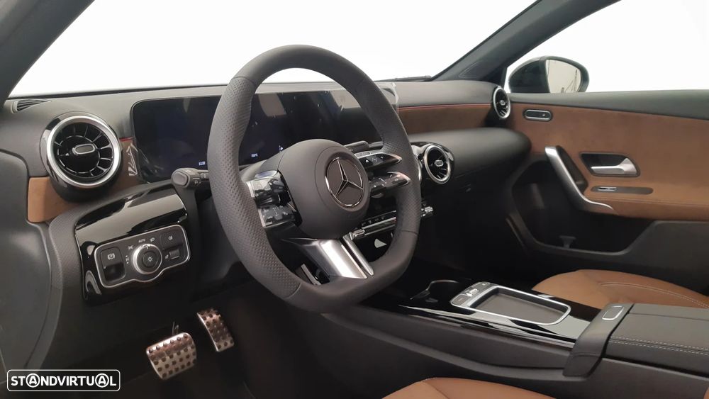 Mercedes-Benz A 250 e - 20