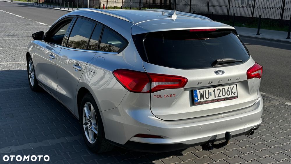 Ford Focus 1.5 TDCi Trend Sport PowerShift - 4