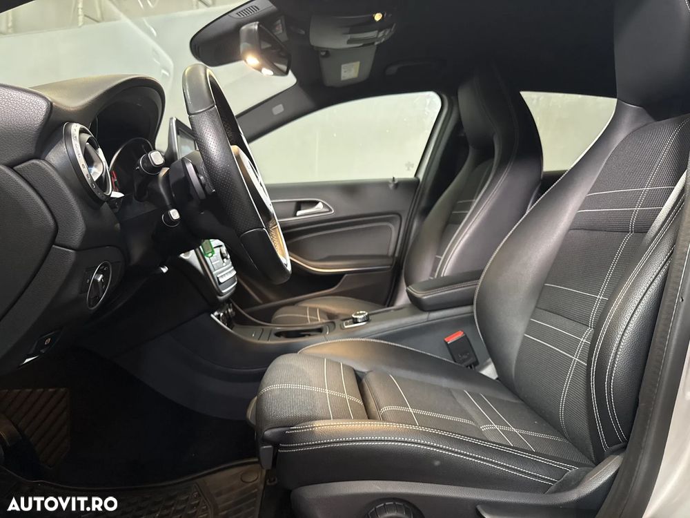 Mercedes-Benz GLA 220 d Aut. - 23