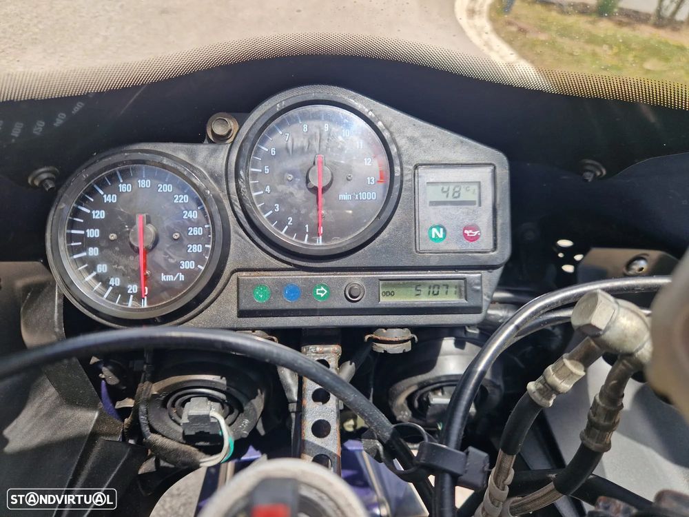 Honda CBR 900 RR  Possível Financiamento - 10