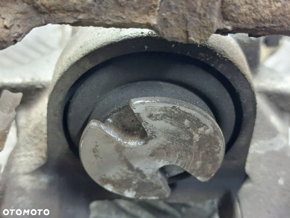 TARCZE HAMULCOWE TYŁ + ZACISKI VOLKSWAGEN GOLF VI - 8