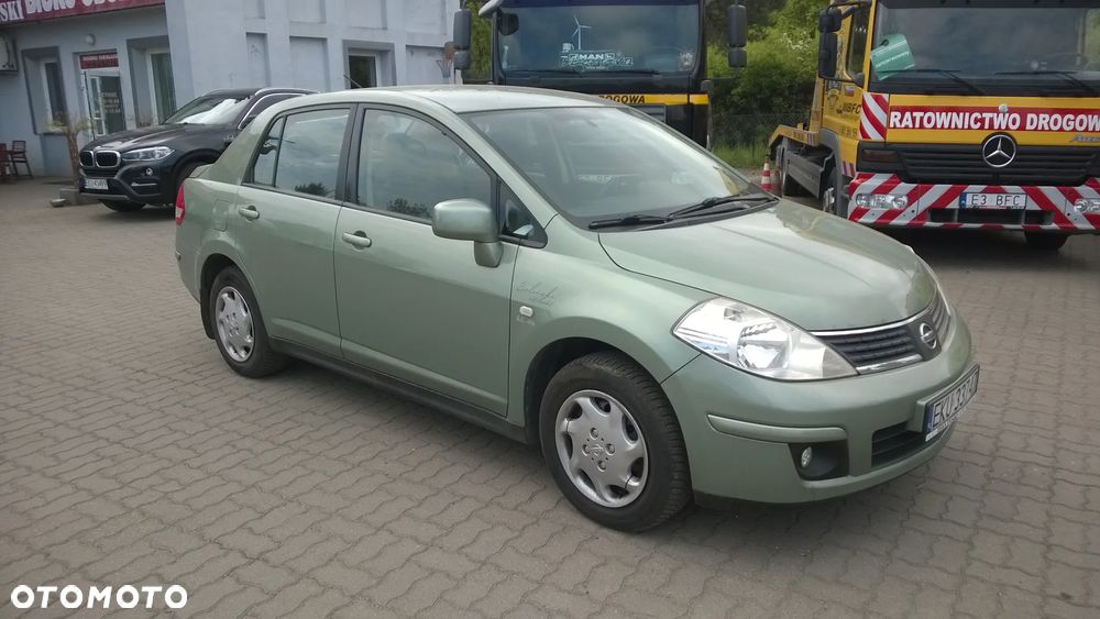 Nissan Tiida 1.6 Tekna - 6