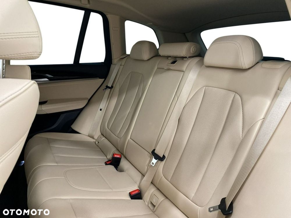 BMW X3 - 13