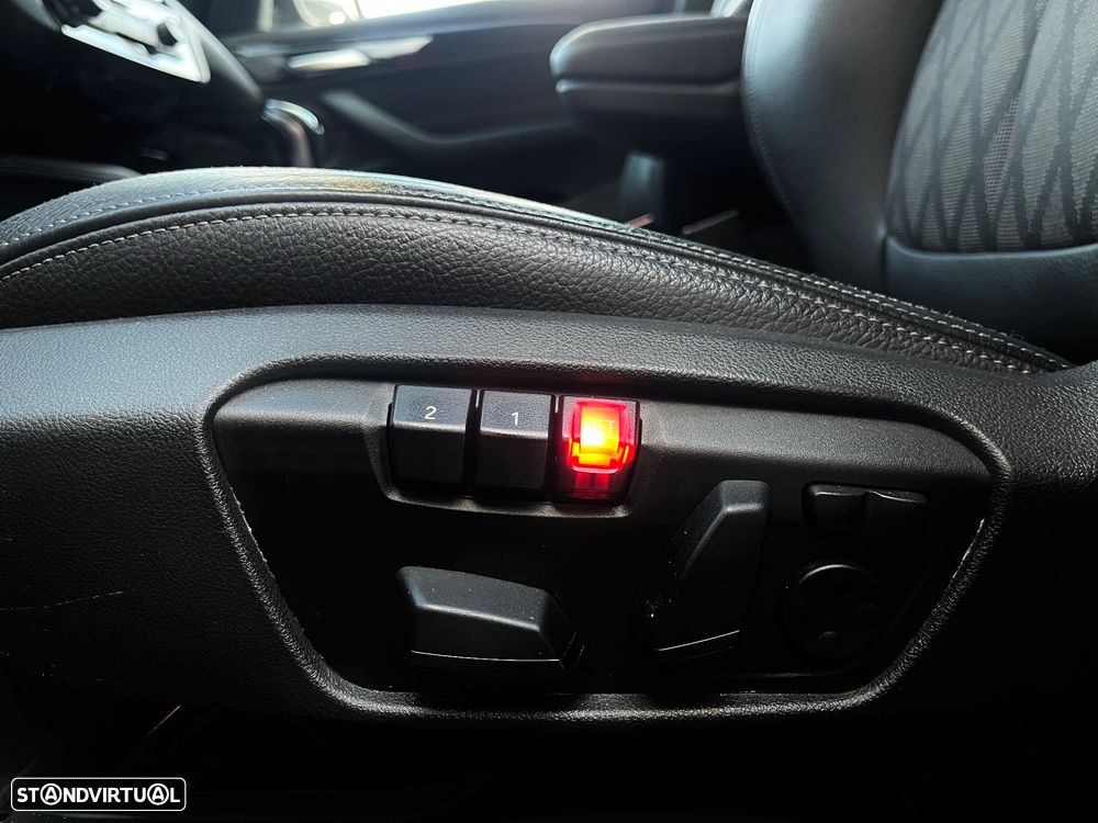 BMW X1 18 d sDrive xLine - 31