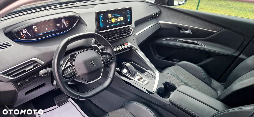 Peugeot 3008 1.5 BlueHDi Active Pack S&S EAT8 - 17