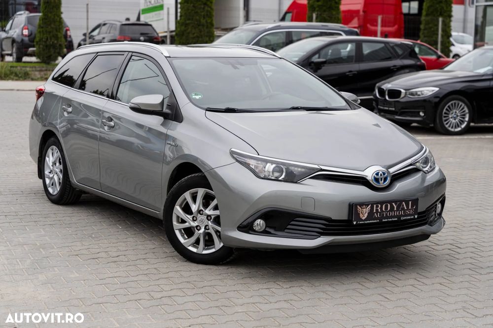 Toyota Auris 1.8 VVT-i Hybrid Automatik Touring Sports Edition - 2