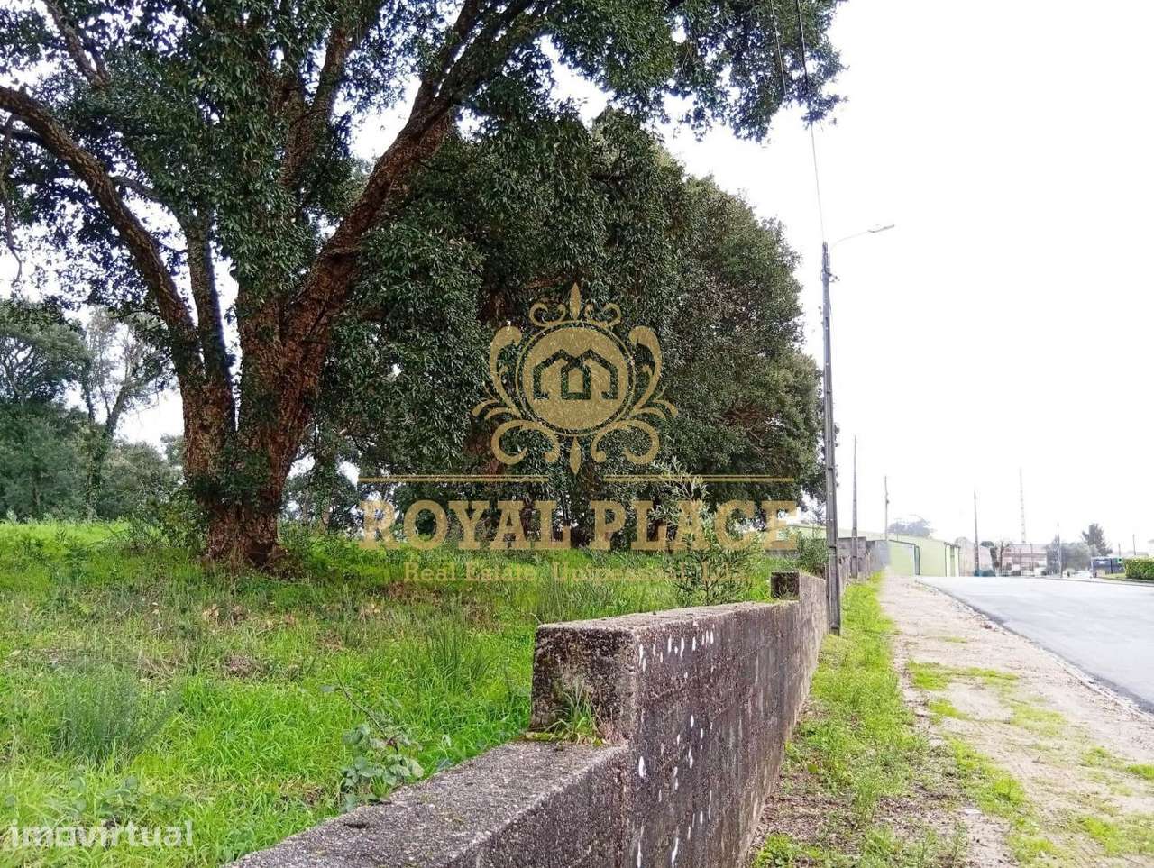 Terreno Urbano com 1681m2 em Paços de Brandão, Santa Maria da Feira - Grande imagem: 4/10