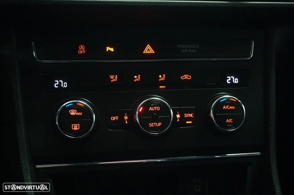 SEAT Leon ST 1.6 TDI Style Ecomotive - 25