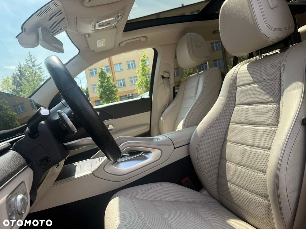 Mercedes-Benz GLS - 11