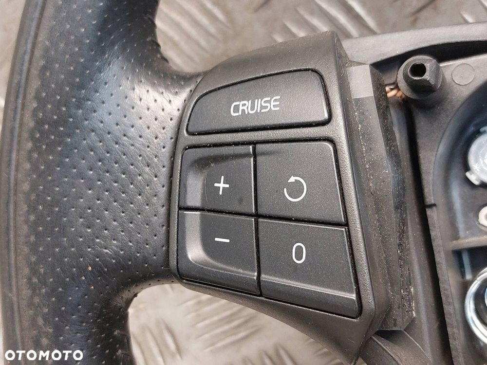 KIEROWNICA VOLVO C30 I 30778742 - 3