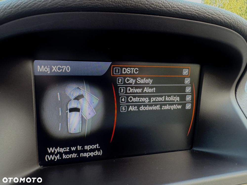 Volvo XC 70 - 12